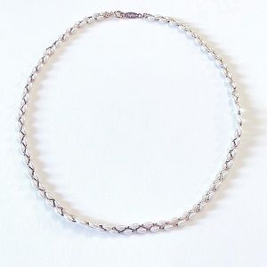 Dainty 1950s pearl choker necklace by Napier